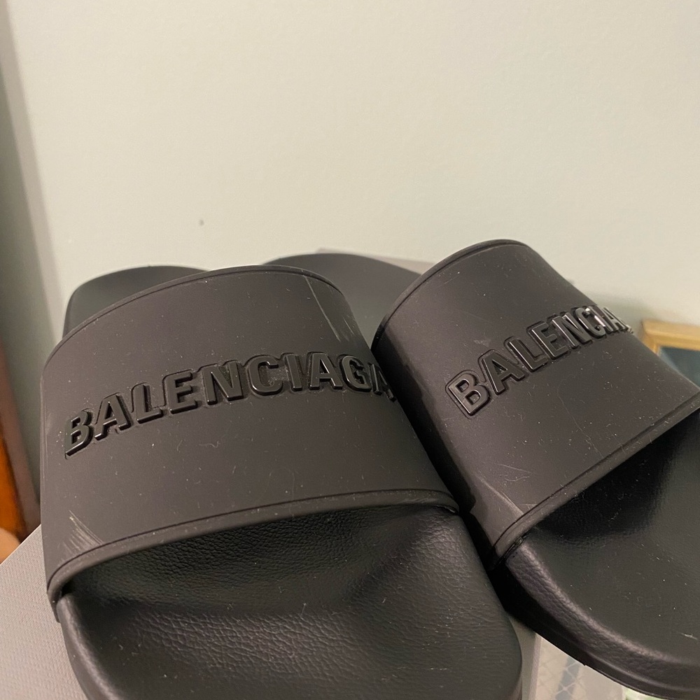 Balenciaga black pool slides